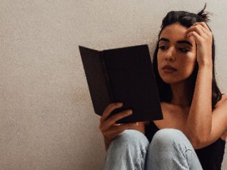3 Books Every Woman Should Read